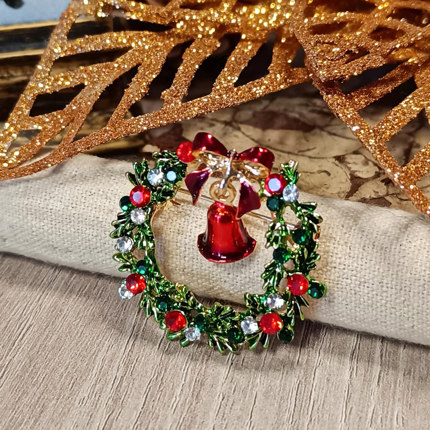 Broches les Couronnées d'Hiver