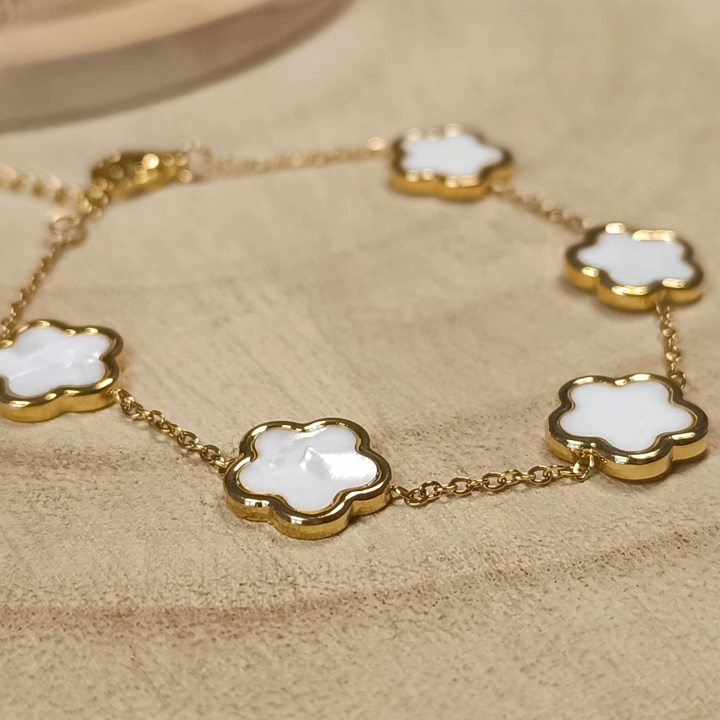 Bracelet Line