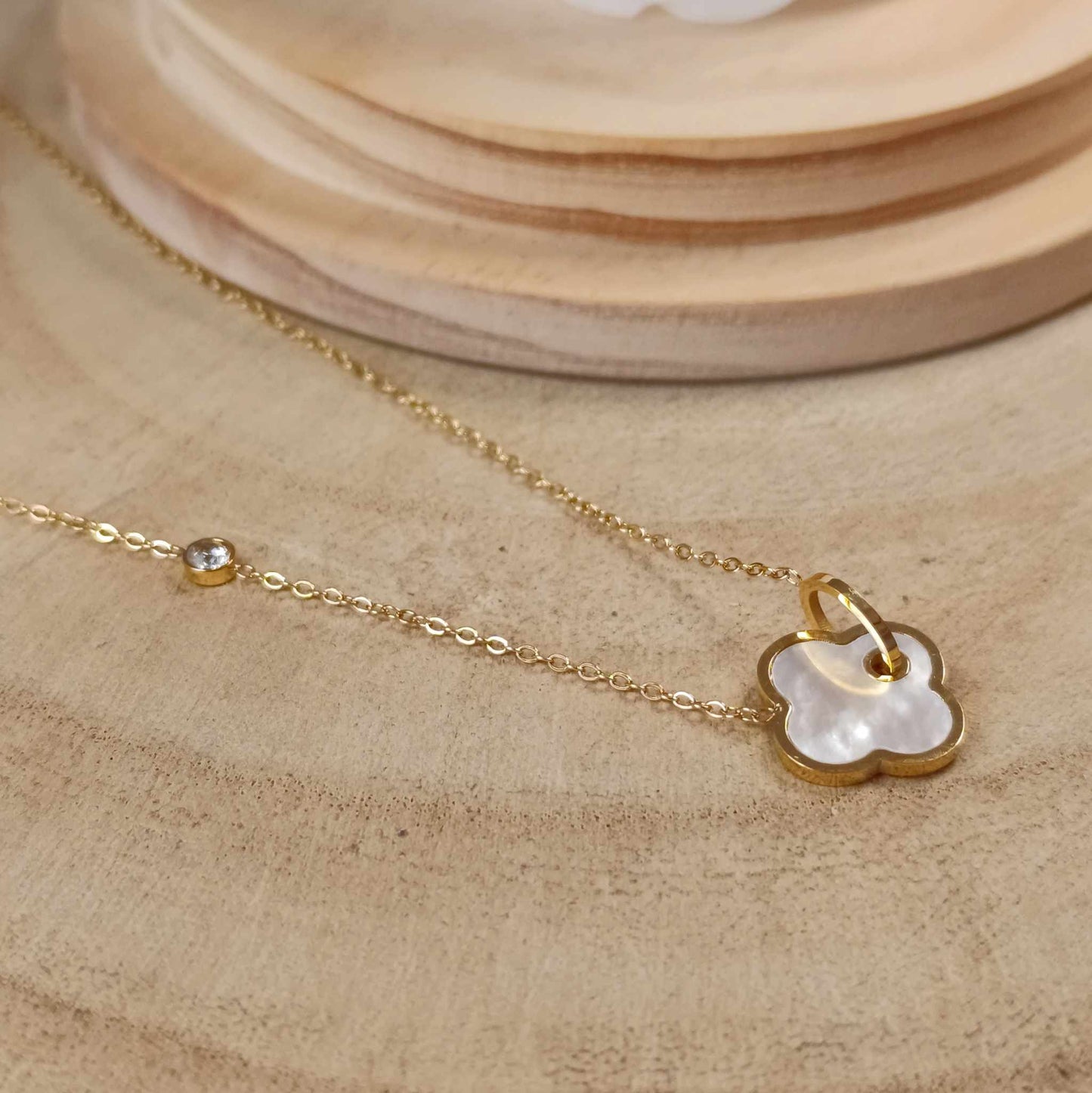 Collier Lina