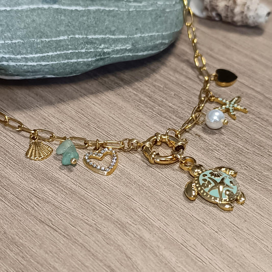 Collier Shelley